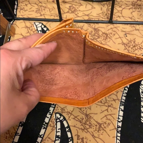 MOROCCAN CARAMEL CAMEL LEATHER WALLET UNISEX - Picture 7 of 8